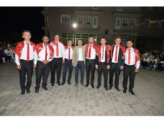 Ataç, Kınalı Kuzuları Askere Uğurladı