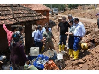 Sümer Ve Samani’den Elmalı’daki Sel Felaketine Yerinde Tespit