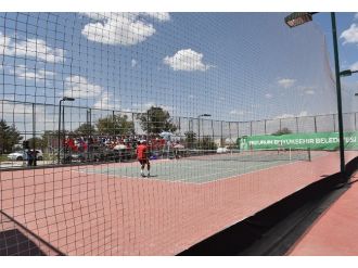 Kardelen Cup Uluslararası Tenis Turnuvası’nda Zafer Igoshın’in