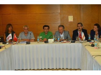 Kocaeli Valisi Güzeloğlu, Türsab Bölge Başkanları Toplantısına Katıldı