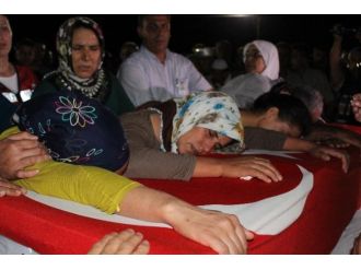 Adıyaman Şehidini Gece Uğurladı