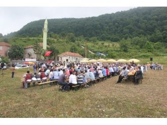Bakan Yardımcısı Ceylan, 3 Köyün Asfalt Açılış Törenine Katıldı
