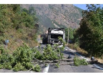 Tunceli-erzincan Karayolu Trafiğe Kapatıldı