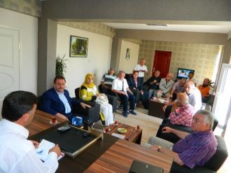 Posof’a Hizmet Edenlere Belediye Başkanından Plaket