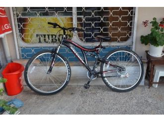 Bisikletli Çocuğa Minibüs Çarptı