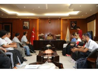 Görme Engelli Şampiyonlardan Şahin’e Ziyaret