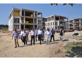 Başiskele Belediye Hizmet Binası Şekilleniyor