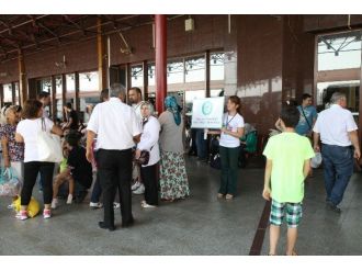 Odunpazarı Gençlik Merkezinden Öğrencilere Güler Yüzlü Karşılama