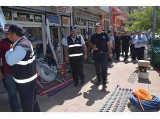 Kaldırım İşgallerinde Belediye’ye Polis Desteği