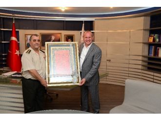 Albay Akça’dan Veda Ziyareti