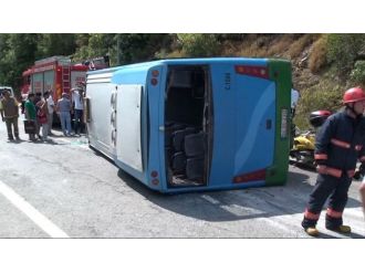 İstanbul’da Halk Otobüsü Devrildi: 7 Yaralı