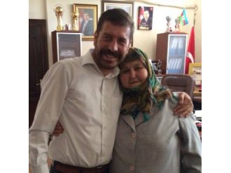 Huzurevi İçin 2 Katlı Evini Bağışladı