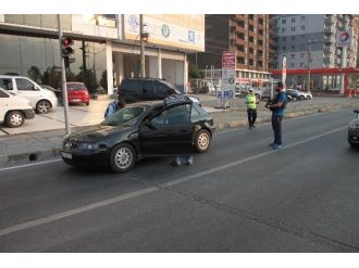 Polis, Bomba Yüklü Araç İhbarı Üzerine Kırmızı Alarm Verdi