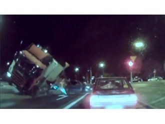 Kamyon Dehşeti Kamerada