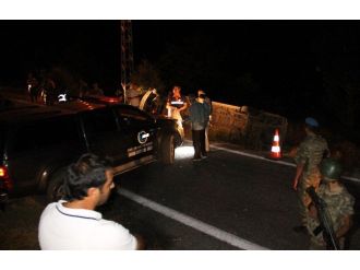 Düğün Dönüşü Kaza: 2 Ölü, 6 Yaralı