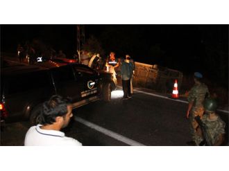 Düğün Dönüşü Kaza: 2 Ölü, 6 Yaralı!