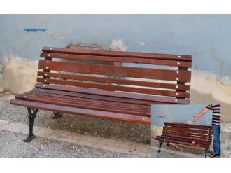 Büyükşehir Belediyesi Ekipleri Kırılan Bankları Yeniledi