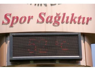 Termometreler 52 Dereceyi Gösterdi