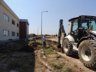 Gelibolu Piri Reis Meslek Yüksekokulunda Çevre Düzenlemesine Başlandı