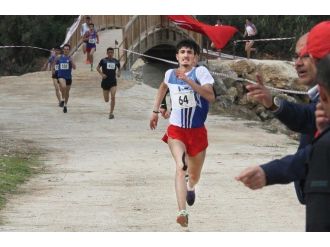 Ferhat Bozkurt Dağ Koşusunda Şampiyon Oldu