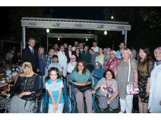 Eskişehir Valiliği’nden Bağışı Ve Bağışçıyı Teşvik Yemeği