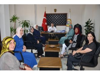 Ak Parti Kadın Kollarından Özel İdareye Ziyaret
