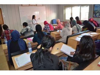 Büyükşehir Belediyesi’nin Ücretsiz Dershanesinden Büyük Başarı