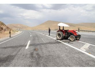 Traktör Takla Attı: 2 Yaralı