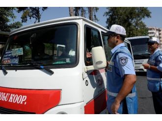 Toplu Taşıma Şoförlerine Kıyafet Cezası