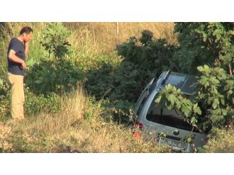 Aracı Dereye Uçmaktan Ağaç Kurtardı