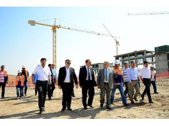 Vali Erol Ve Başkan Akyürek Neü Kampüs İnşaatını İnceledi