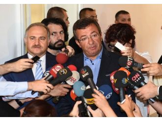 Chp’den Net Tavır: Elde Silahla Barış Olmaz