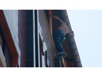 İntihardan Para Ve İş Sözüyle Vazgeçti