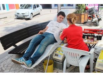 Kızılay Kan Toplamaya Devam Ediyor