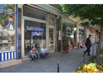 Zam Tartışması Kepenk Kapattırdı