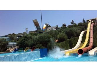 10 Yaşındaki Çocuk Su Kaydırağı Havuzunda Boğuldu