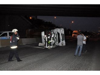 Damperi Üst Geçide Çarptı