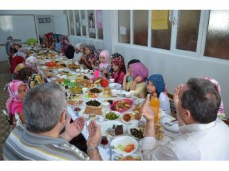 Müftü Öztürk, Yaz Kur’an Kursu Öğrencileri İle Bir Araya Geldi.