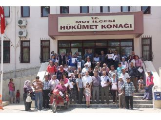 Mut’ta İhtiyaç Sahiplerine 63 Konutun Anahtarı Teslim Edildi