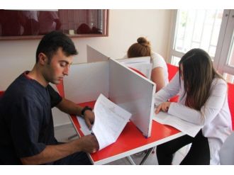 Van Halk Sağlığı Müdürlüğü’nden Kızılay’a Kan Bağışı