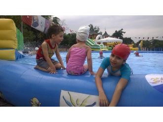 İzmit Belediyesi, Suriyeli Çocukları Sevindirdi