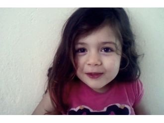 3,5 Yaşındaki Ecrin İslami Bilgisi İle Şaşırtıyor