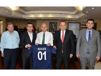 Vali Büyük Demirspor Yönetimini Kabul Etti