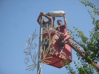 Beylikdüzü’nde Caddeler Işıl Işıl