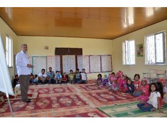 Romen Vatandaşlara 6 Yıldır Din Eğitimi Veriyor