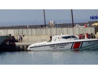 Göçmenleri Taşıyan Bot Battı: 2 Ölü