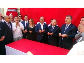 Şehit Uzman Çavuş’u 10 Binler Uğurladı