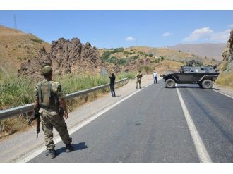 Yüksekova’da Askeri Konvoya Mayınlı Saldırı