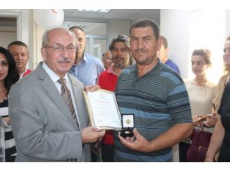 Gönüllü Kan Bağışçıları Tekirdağ’da Ödüllerini Aldı