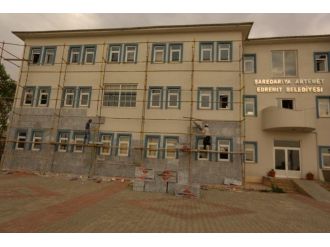 Edremit Belediyesi Ek Bina Ve Dış Cephe Yalıtımı Yapımına Başladı
